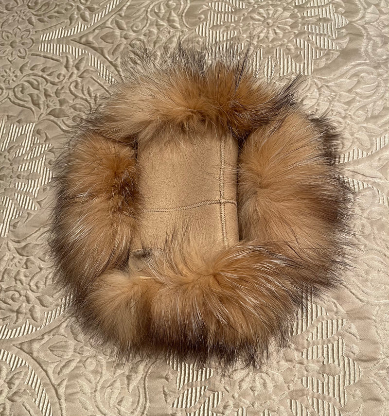 Wrist warmers in sheepskin with fox trim