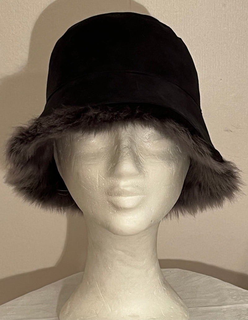 Tuscan lambskin buckethat